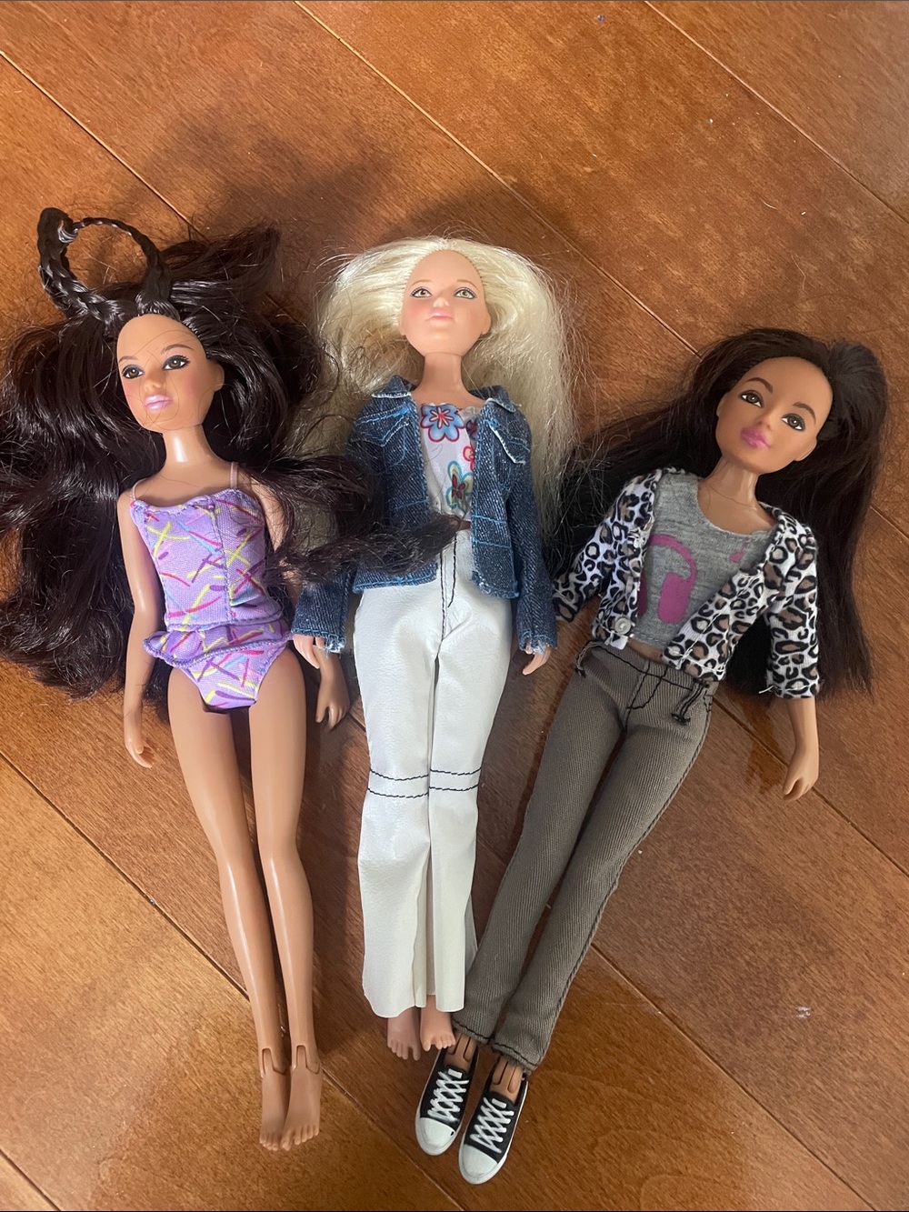3 vintage MGA dolls